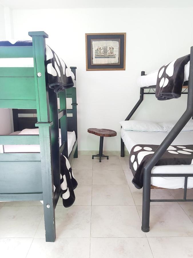 Hostal y Camping Los Girasoles Albergue Salento Exterior foto